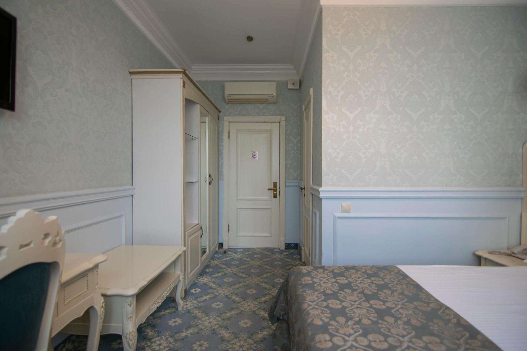 Royal Olympic Hotel Kiev Exteriör bild