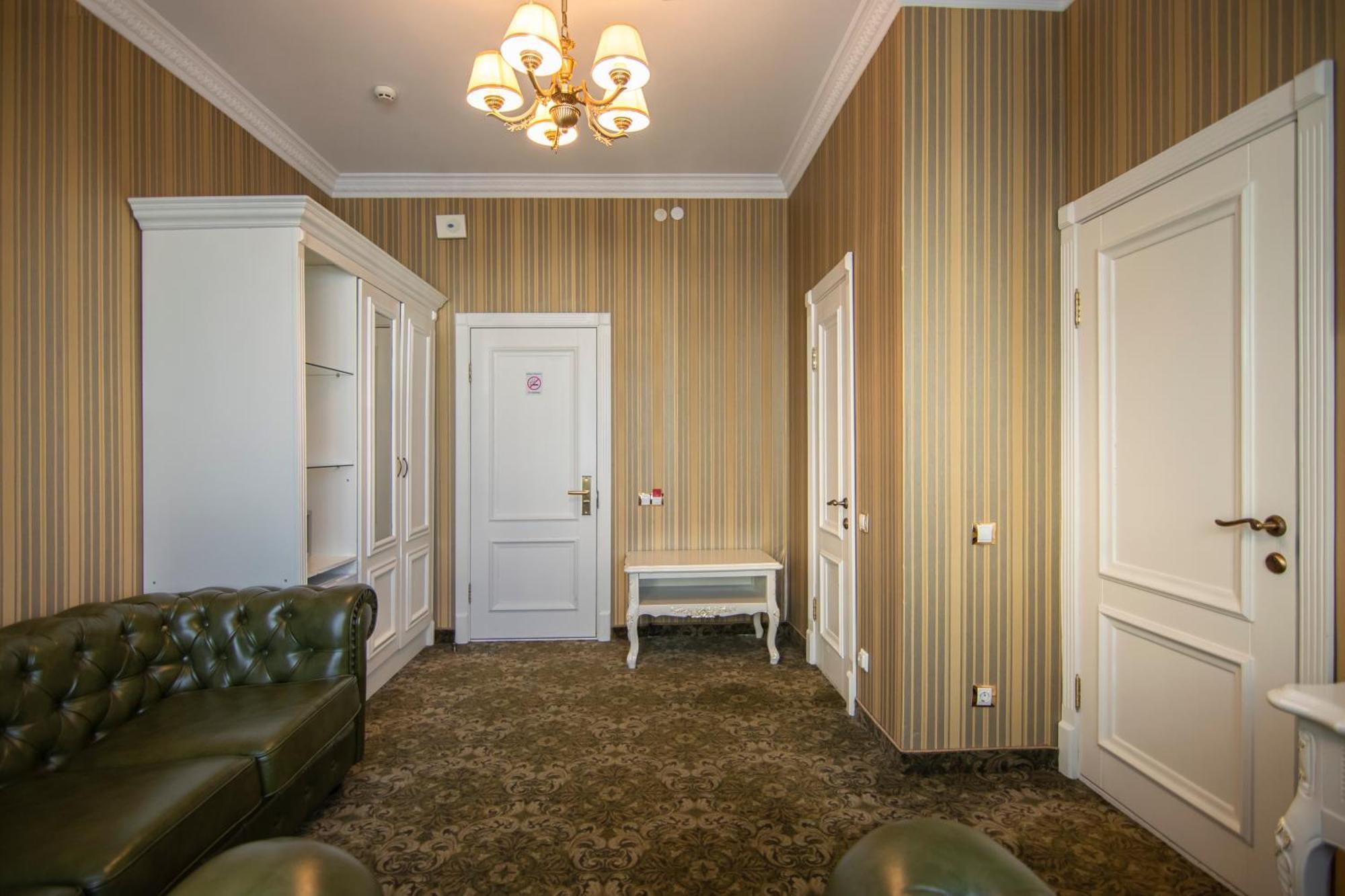 Royal Olympic Hotel Kiev Exteriör bild