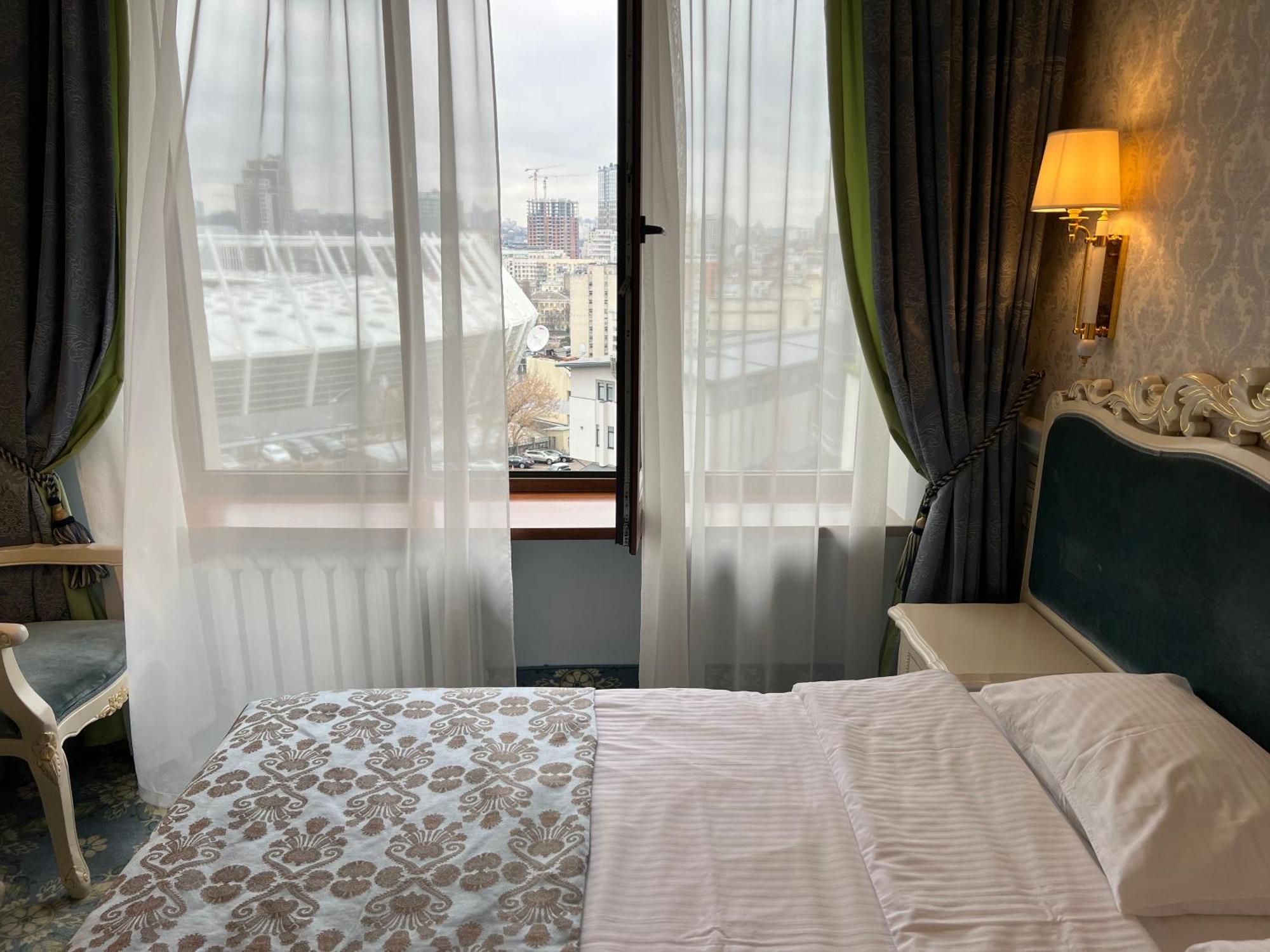Royal Olympic Hotel Kiev Exteriör bild